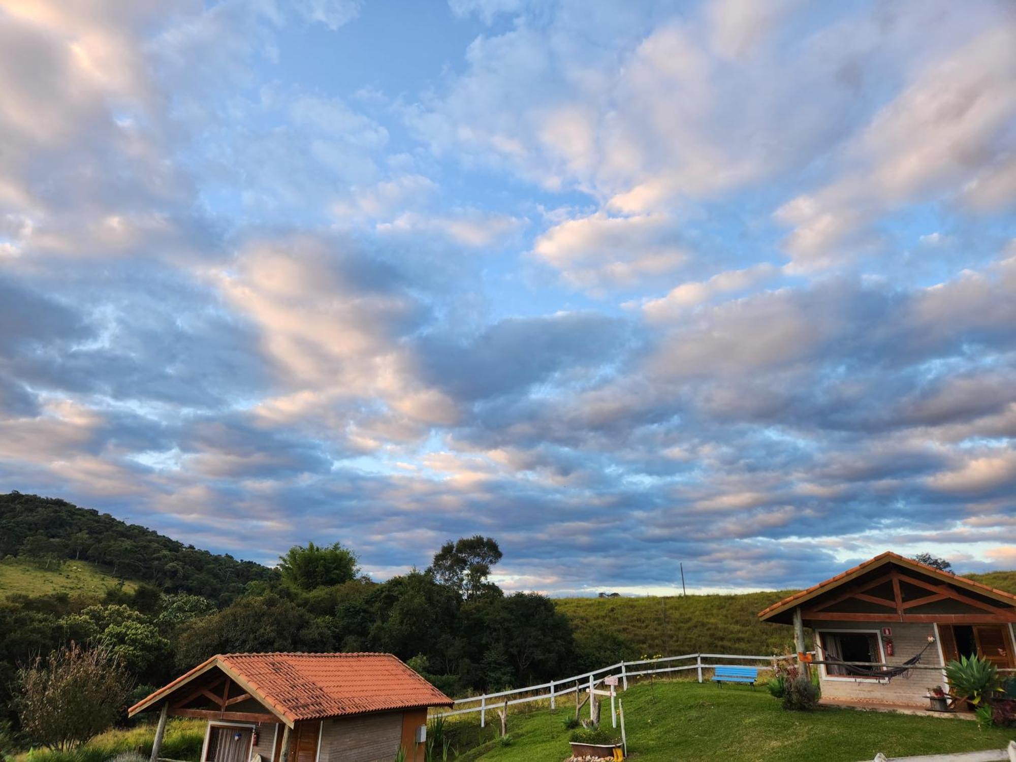 Pousada Vale Monte Azul Santo Antônio do Pinhal Buitenkant foto