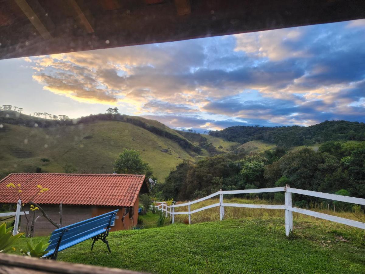 Pousada Vale Monte Azul Santo Antônio do Pinhal Buitenkant foto